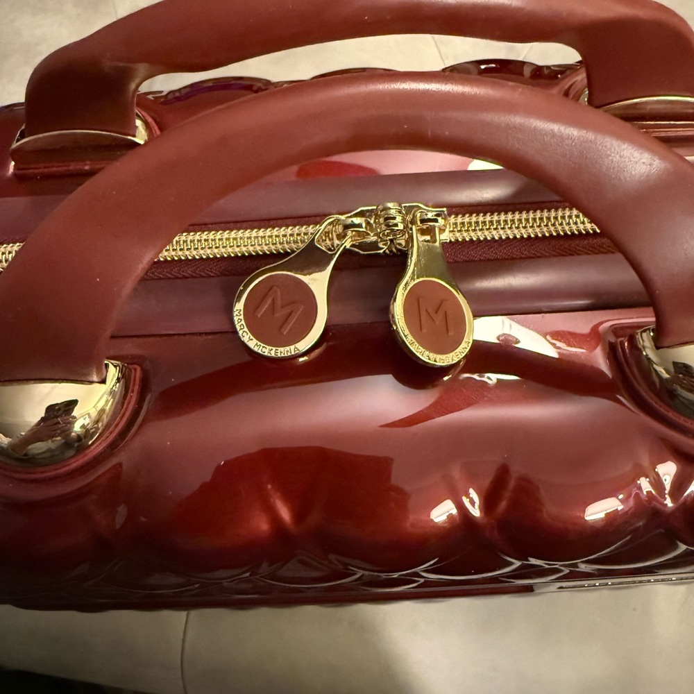 Marcy McKenna Hard Sided Case - Picture 7 of 13